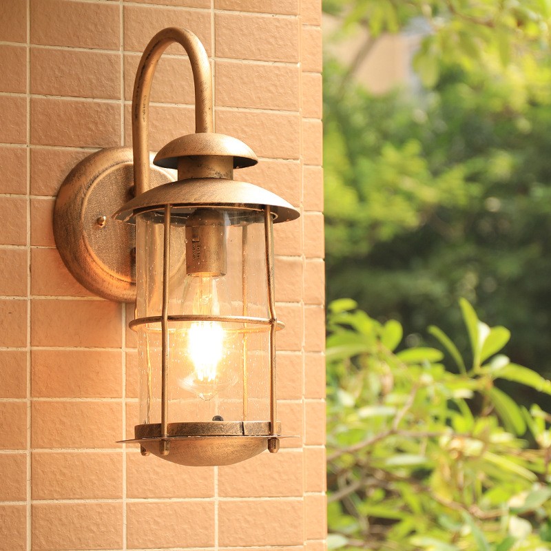 مصباح جداري عتيق بلمبة E27، إض - مراجعة Outdoor Lighting Bronze وسعره